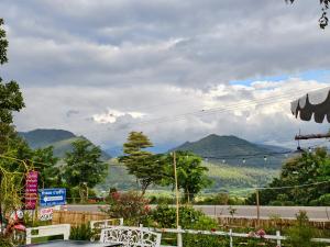 Phong cảnh thiên nhiên gần nhà khách +8 ảnh