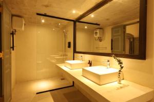 Koupelna v ubytování Indigaslanda Walawwa