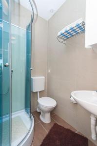 Koupelna v ubytování Apartmani Vesna