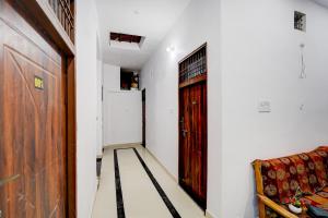 Χώρος καθιστικού στο Super Hotel O Prayagraj Sangam Railway Junction Formerly Veni Madhv Inn