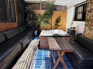 Khu vực ghế ngồi tại Trendy AP with Digital workspace ownmodem Ethernet