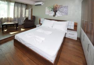 Gallery image of Poshta 1 Apartment 3 in Varna City +5 photos