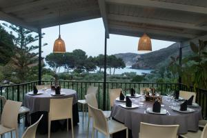 Gallery image of Hotel Cala Joncols in Roses +38 photos