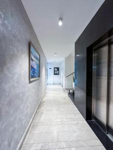 Galeriebild der Unterkunft EasyStay Premier 2BDR Tribute House in Accra