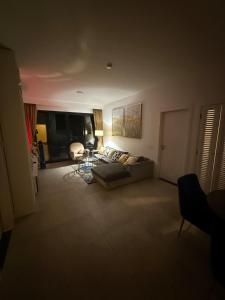 Galeriebild der Unterkunft EasyStay Premier 2BDR Tribute House in Accra + 29 Fotos