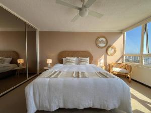 Fotografie z fotogalerie ubytování Luxury Views King Ensuite Pool Theatre Mini Golf v destinaci Gold Coast