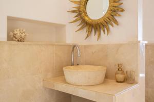 Ένα μπάνιο στο Stone House +88 φωτογραφίες