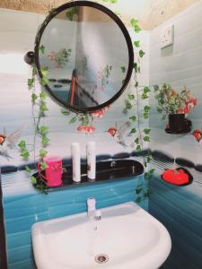 Ένα μπάνιο στο Shyami Villa