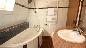 Koupelna v ubytování Aparthotel Astro - Nichtraucherhotel