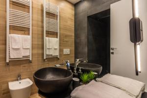 O baie la Casa Indipendenza +49 fotografii