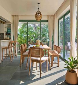 Patio nebo venkovní prostory v ubytování Casa De Verde by SOAL-Luxury pool villa & terrace