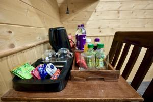 Příslušenství pro přípravu čaje a kávy v ubytování Yamsar Resort