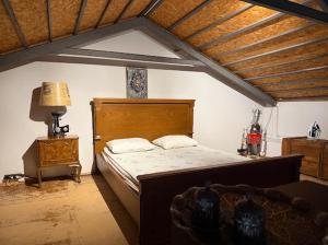 Postel nebo postele na pokoji v ubytování Ozzy Homes