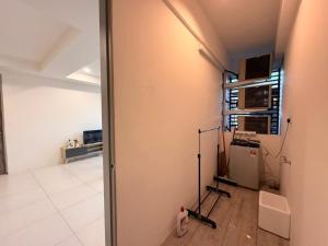 Gallery image of 2-5 Pax, Free Parking & Free Wi-fi, Merriton Kuching in Kuching +10 photos