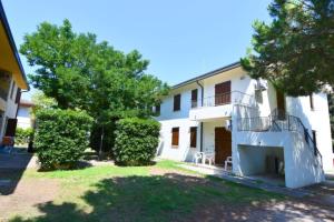 Budova, kde se apartmán nachází + 10 fotografií