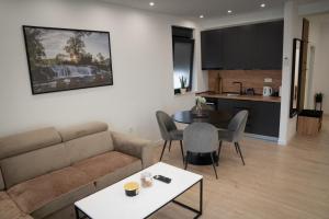 Η κουζίνα ή μικρή κουζίνα στο Sobe i Apartman Nada Ljubuški +4 φωτογραφίες