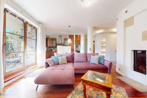 Et opholdsområde på Rose Residence 2 Bedrooms, Terrace, Parking