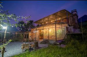 Zahrada ubytování PaoDzung homestay Tả Van