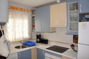 Kuchyňa alebo kuchynka v ubytovaní Apartamento Islantilla
