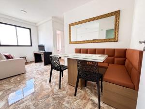 Χώρος καθιστικού στο Apartamento Novo Central Com Elevador A 10 Minutos Do Aeroporto Internacional De Viracopos