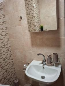 Ένα μπάνιο στο Четири сезона 12