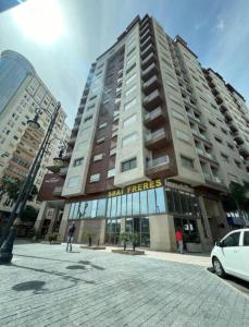 Το κτήριο όπου στεγάζεται  το διαμέρισμα