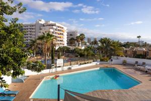 Bazén v ubytování Ponderosa apart hotel with Pool & View, studio 124 nebo v jeho okolí