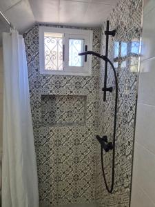Un baño de House Timenziwin Tamraght