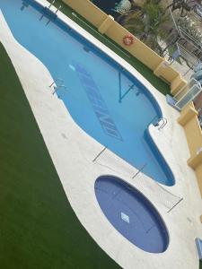 オロペサ・デル・マールにあるMarinador Josmar - Oropesaのスイミングプールの景色