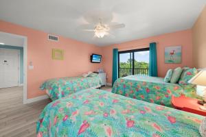 Ένα ή περισσότερα κρεβάτια σε δωμάτιο στο Shorewood C1 +62 φωτογραφίες