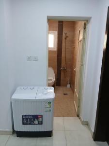 Ένα μπάνιο στο شقق للايجار اليومي و الشهري +16 φωτογραφίες