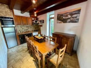 Η κουζίνα ή μικρή κουζίνα στο Gîte Deschanel - Village De Gîtes