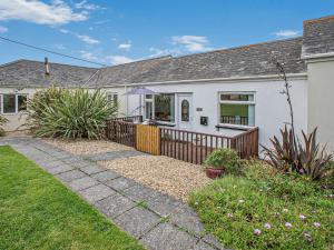 Zahrada ubytování 2 Bed in Mullion Cove 36430