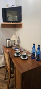 Příslušenství pro přípravu čaje a kávy v ubytování Willa Jana