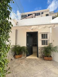 Η πρόσοψη ή η είσοδος του Los Hoteles