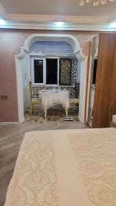 Billede fra billedgalleriet på Comfort Apartment Near Staidum i Gandja