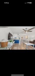 TV/trung tâm giải trí tại Reef Retreat