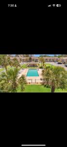 Hồ bơi trong/gần Reef Retreat +49 ảnh