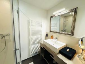 Koupelna v ubytování Mountain Residence + 39 fotografií