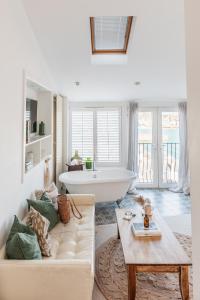 Posezení v ubytování Harbour View House