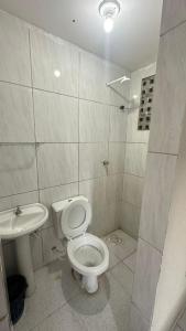 Koupelna v ubytování Garden Flat Beach