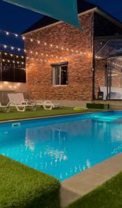 Bazén v ubytování Vikendica39 nebo v jeho okolí