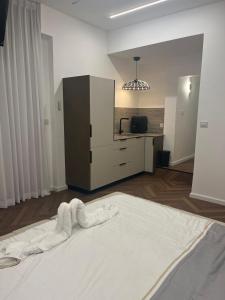 Kuchyň nebo kuchyňský kout v ubytování יוקרה בנתניה