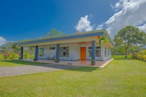 Το κτήριο όπου στεγάζεται  η βίλα