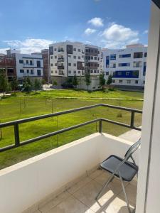 Balkón nebo terasa v ubytování Woven Calm, 2BR Near the Blue City