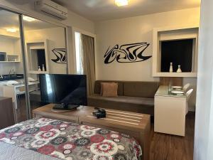 Μια τηλεόραση ή/και κέντρο ψυχαγωγίας στο FLAT S4 Hotel