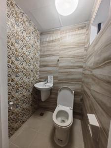 SampongにあるOcean and City Views 3BR 3BA Cebu Condo with Parkingのギャラリーの写真