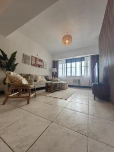 SampongにあるOcean and City Views 3BR 3BA Cebu Condo with Parkingのギャラリーの写真