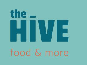 un cuadro de texto con las palabras "el fuego, la comida y más" en Ibis Luxembourg Airport, en Luxemburgo