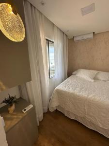 Postel nebo postele na pokoji v ubytování Maravilhoso Apartamento Luxo 2 Quartos Ondina + 32 fotografií